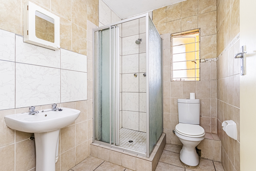 2 Bedroom Property for Sale in Sundowner Gauteng