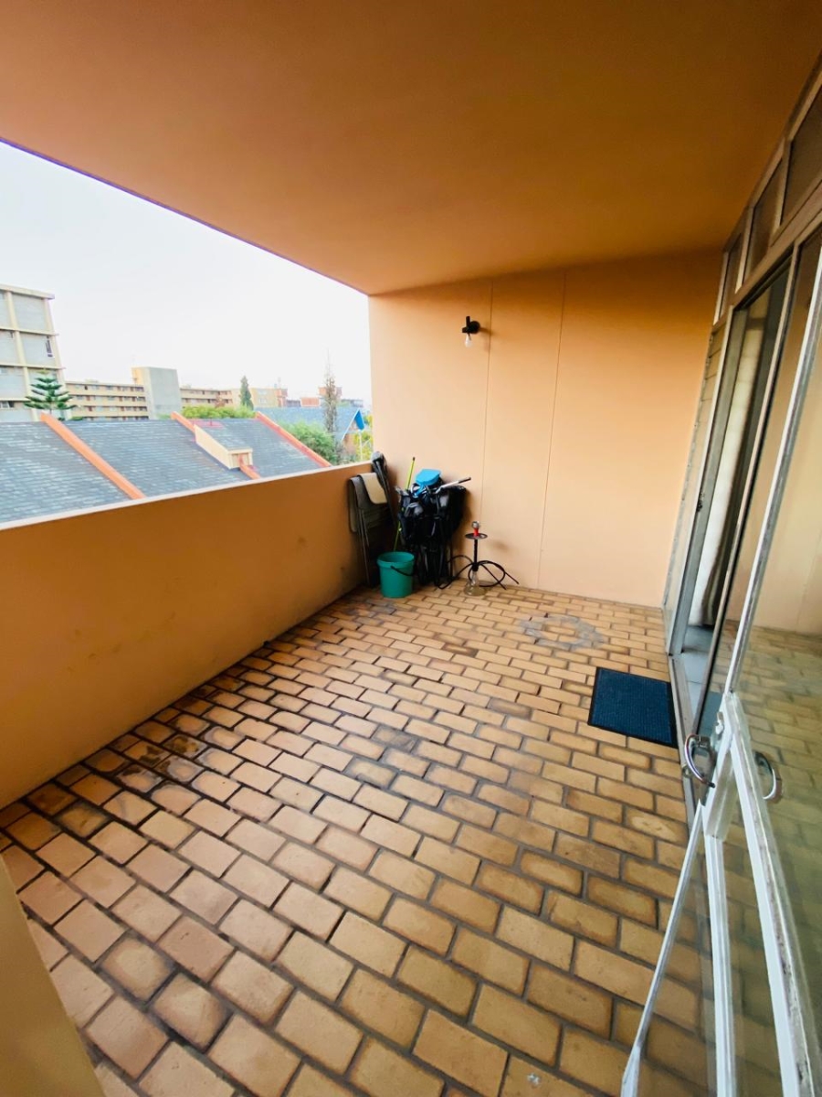 2 Bedroom Property for Sale in Sunnyside Gauteng