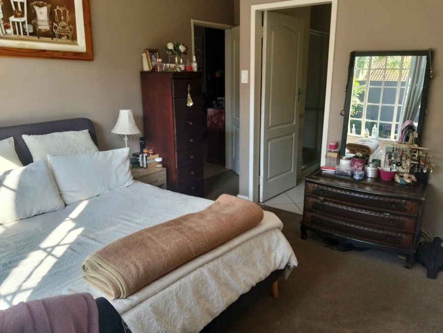 3 Bedroom Property for Sale in Faerie Glen Gauteng