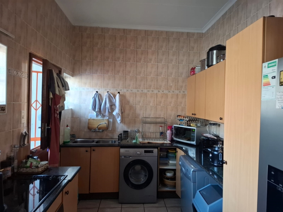3 Bedroom Property for Sale in Faerie Glen Gauteng