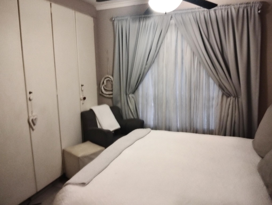 1 Bedroom Property for Sale in Moreleta Park Gauteng