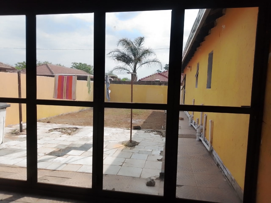 To Let 3 Bedroom Property for Rent in Alveda Park Gauteng