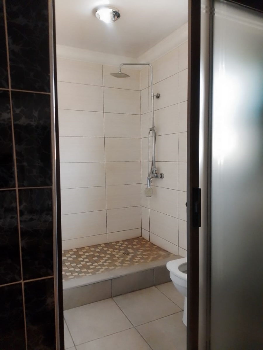 To Let 3 Bedroom Property for Rent in Alveda Park Gauteng