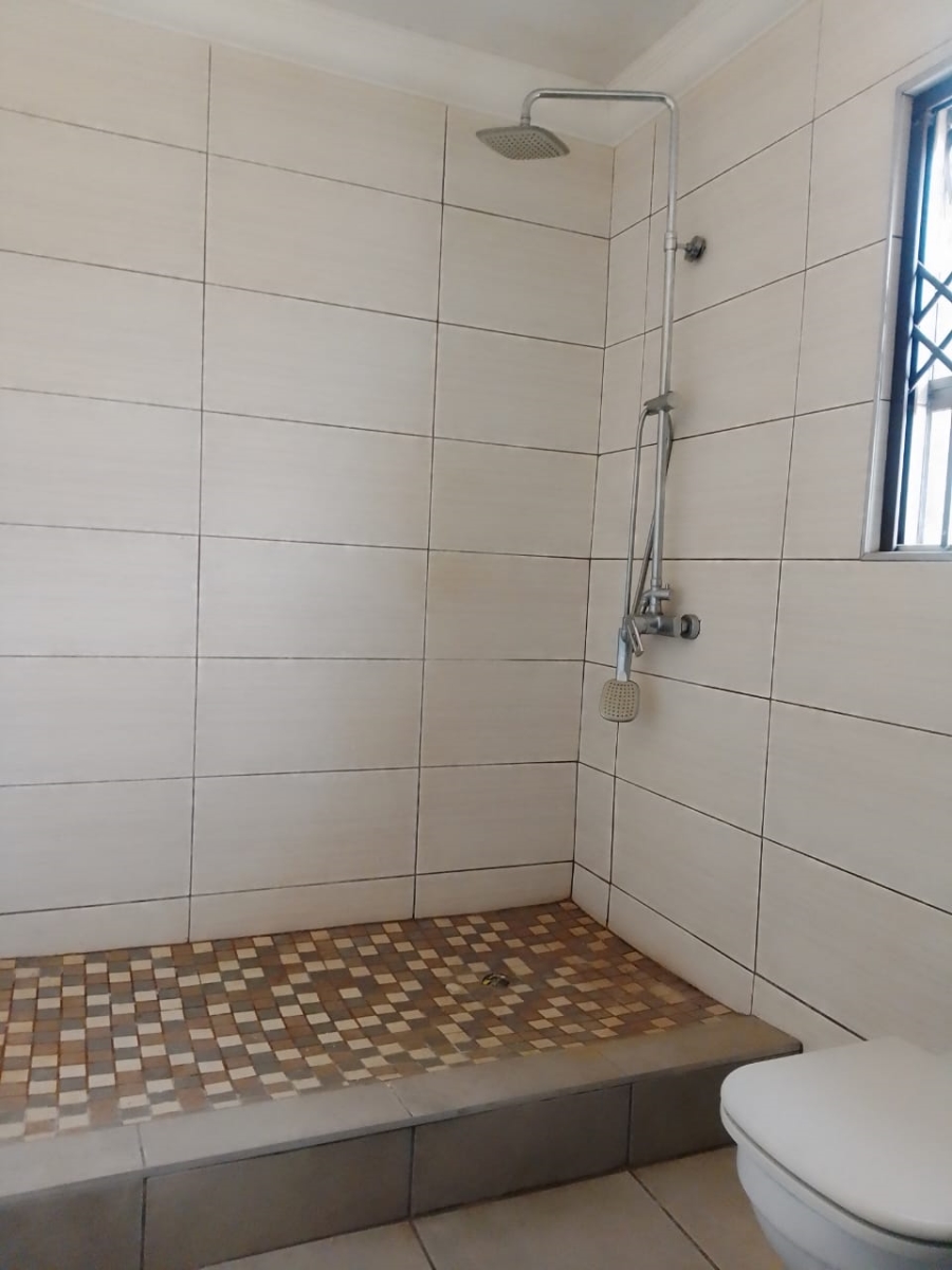 To Let 3 Bedroom Property for Rent in Alveda Park Gauteng