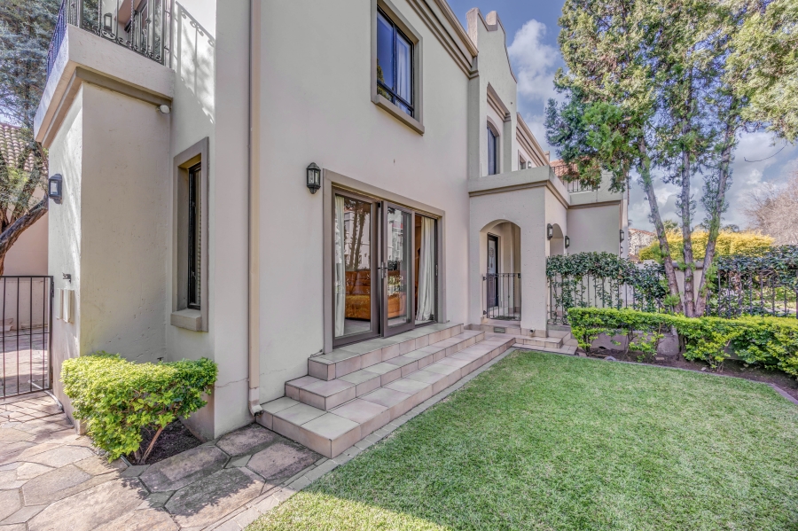 3 Bedroom Property for Sale in Broadacres Gauteng