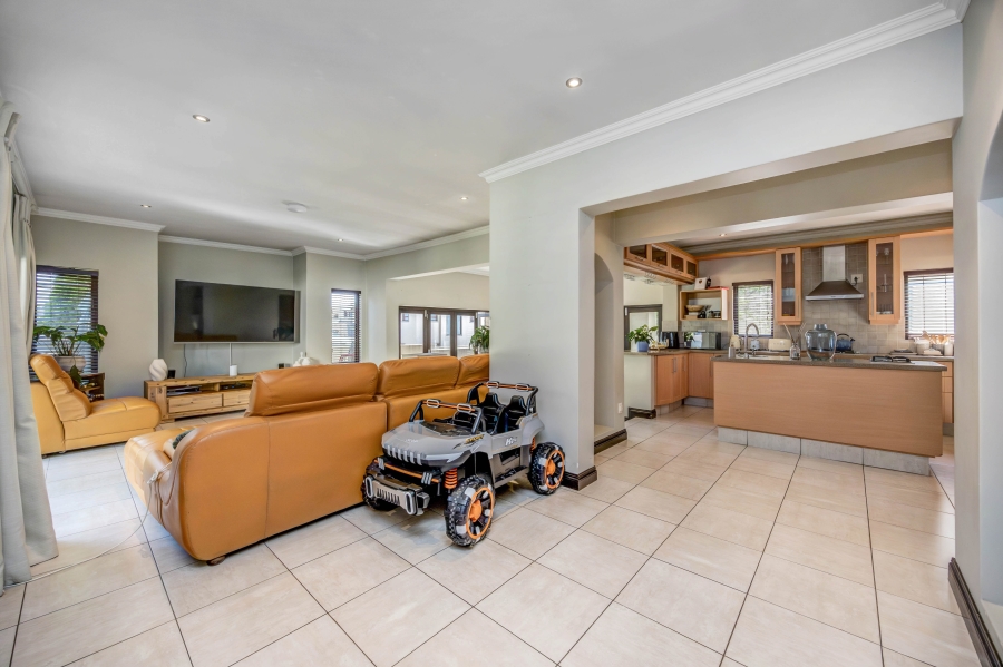 3 Bedroom Property for Sale in Broadacres Gauteng