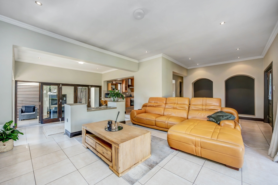 3 Bedroom Property for Sale in Broadacres Gauteng