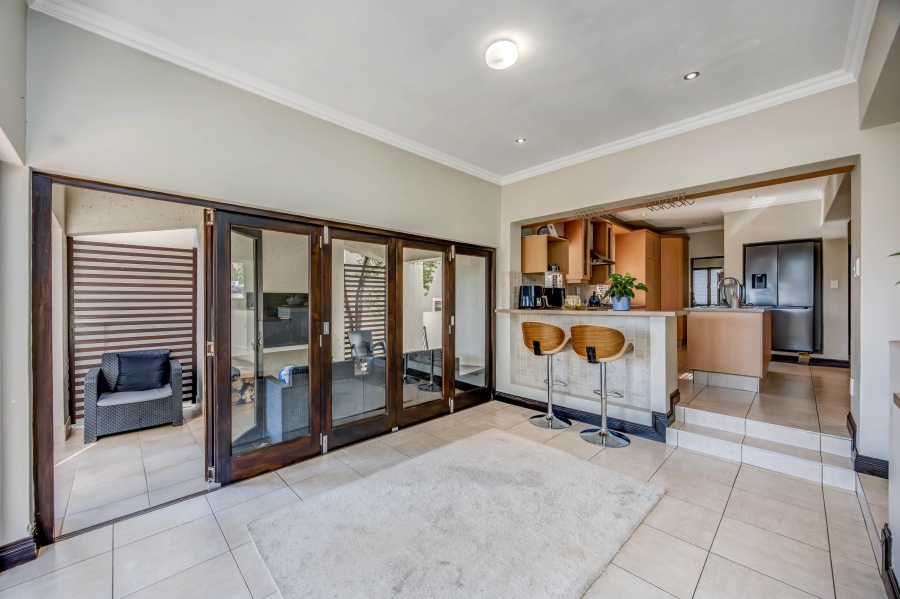 3 Bedroom Property for Sale in Broadacres Gauteng