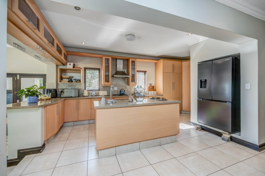3 Bedroom Property for Sale in Broadacres Gauteng