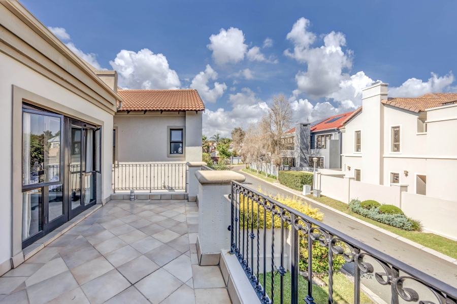 3 Bedroom Property for Sale in Broadacres Gauteng