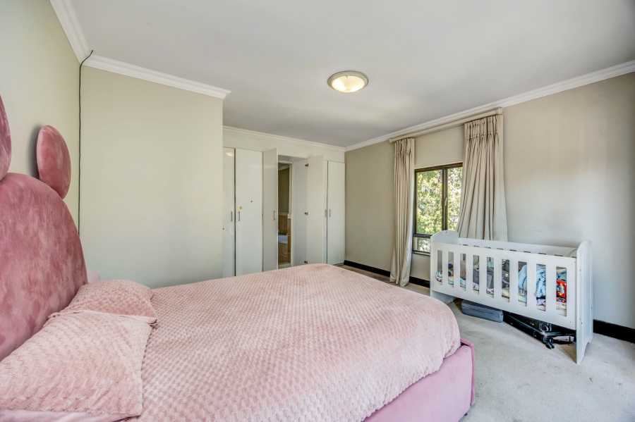 3 Bedroom Property for Sale in Broadacres Gauteng