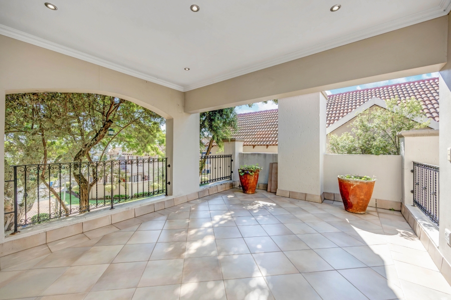 3 Bedroom Property for Sale in Broadacres Gauteng