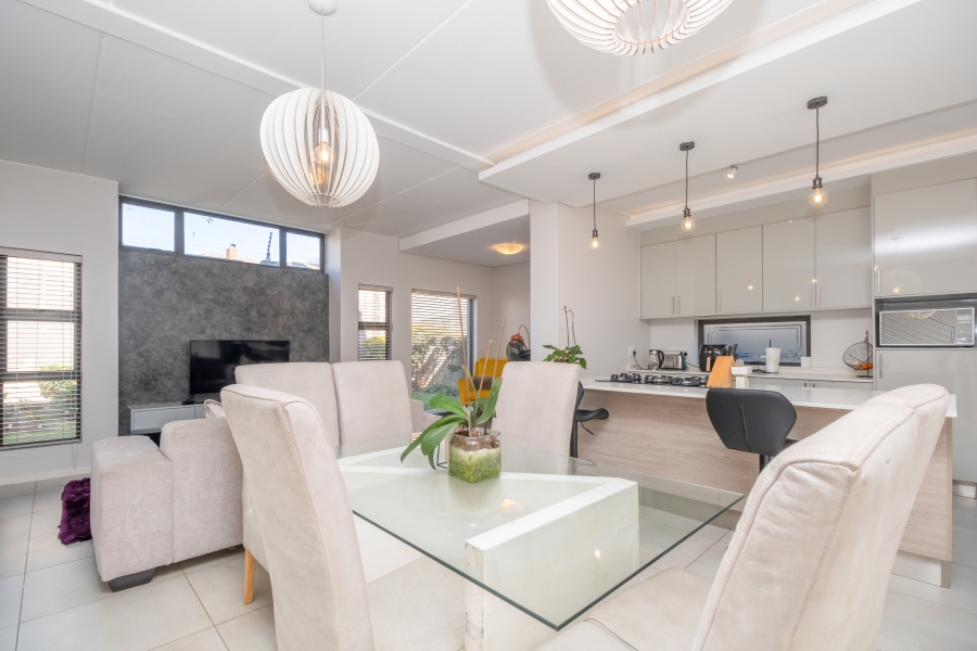3 Bedroom Property for Sale in Ferndale Gauteng