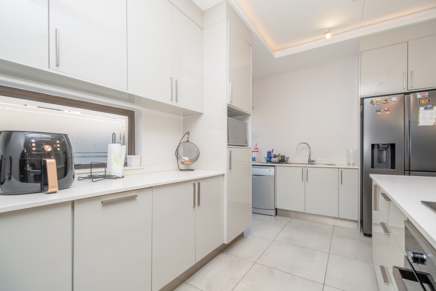 3 Bedroom Property for Sale in Ferndale Gauteng