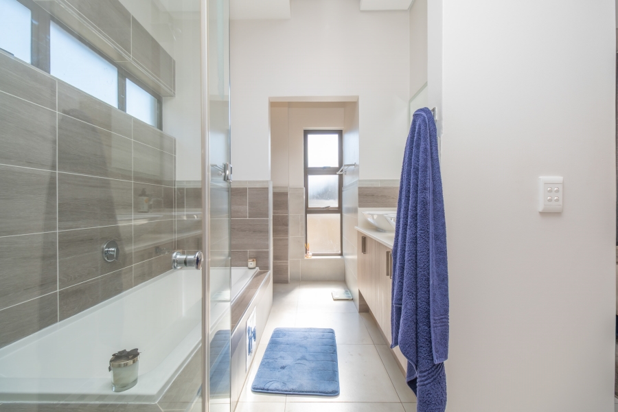 3 Bedroom Property for Sale in Ferndale Gauteng