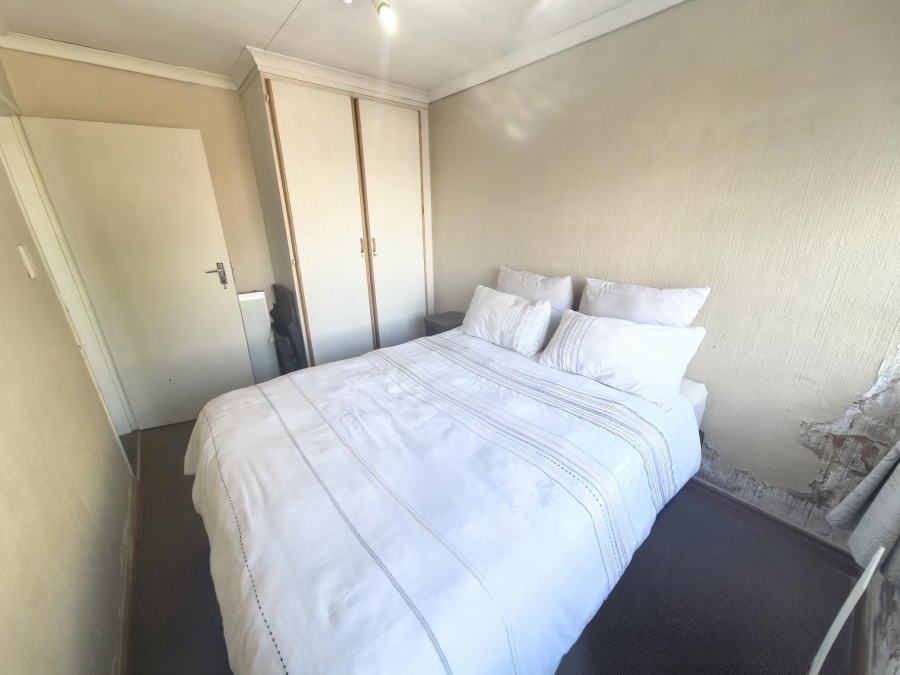 2 Bedroom Property for Sale in Sunninghill Gauteng