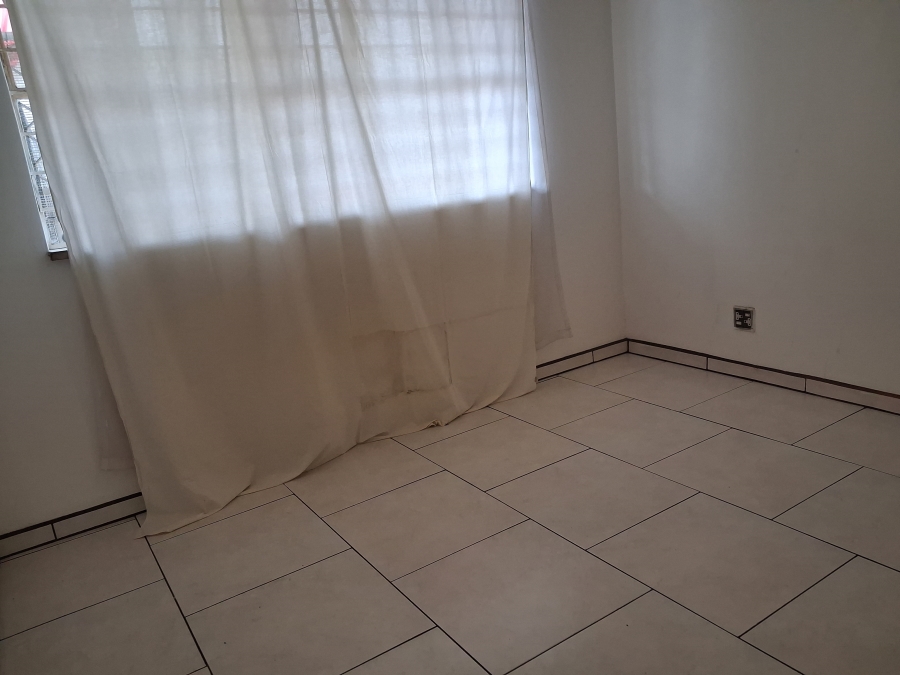 1 Bedroom Property for Sale in Eastleigh Gauteng