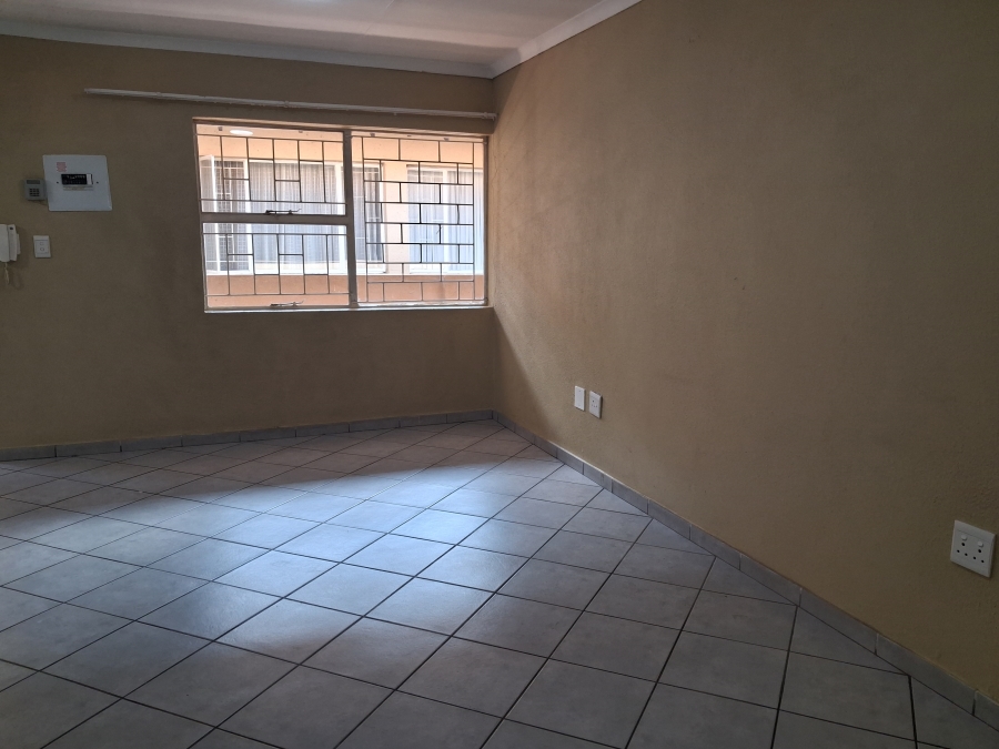 2 Bedroom Property for Sale in Edenvale Central Gauteng