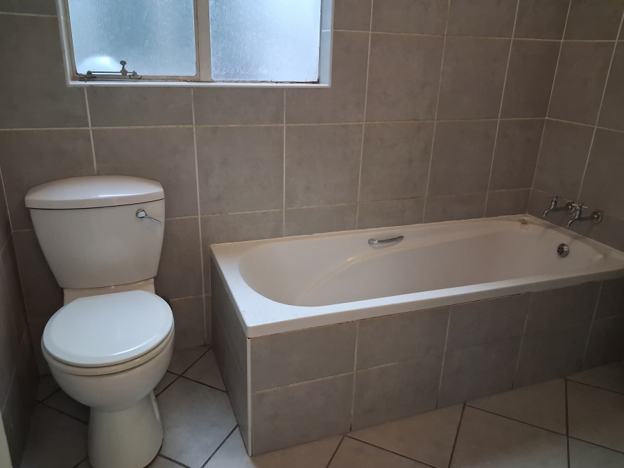 2 Bedroom Property for Sale in Edenvale Central Gauteng