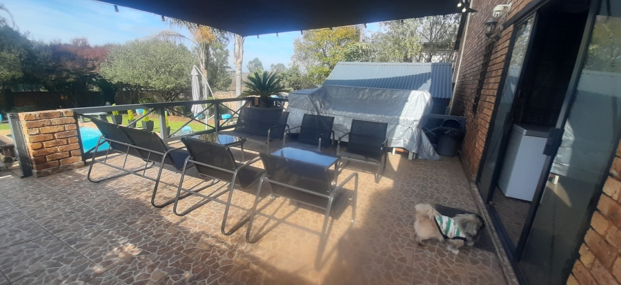 4 Bedroom Property for Sale in Van Riebeeck Park Gauteng