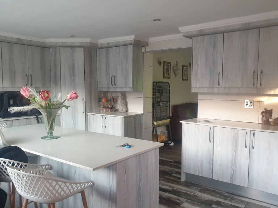 3 Bedroom Property for Sale in Brakpan Central Gauteng