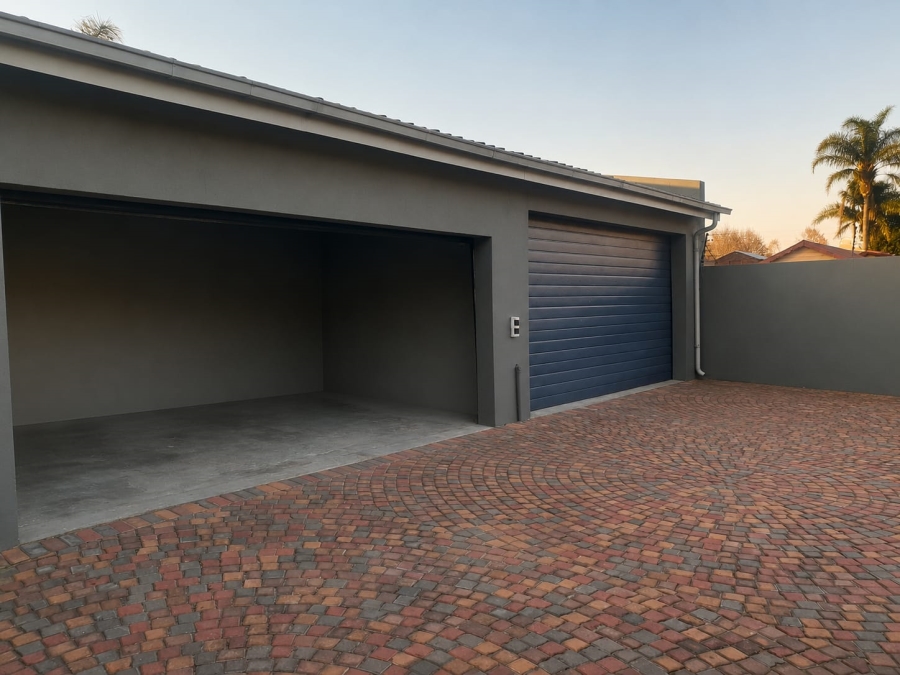 3 Bedroom Property for Sale in Brakpan Central Gauteng