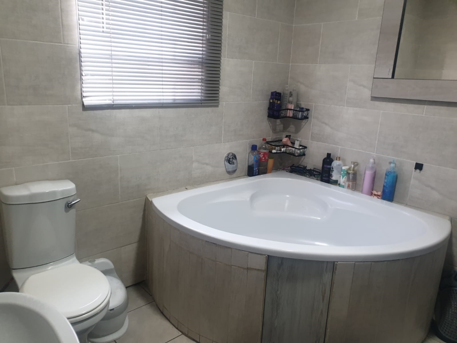 3 Bedroom Property for Sale in Brakpan Central Gauteng