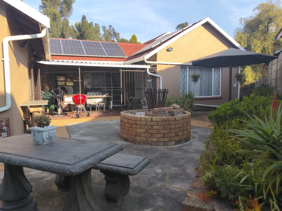 3 Bedroom Property for Sale in Sunair Park Gauteng