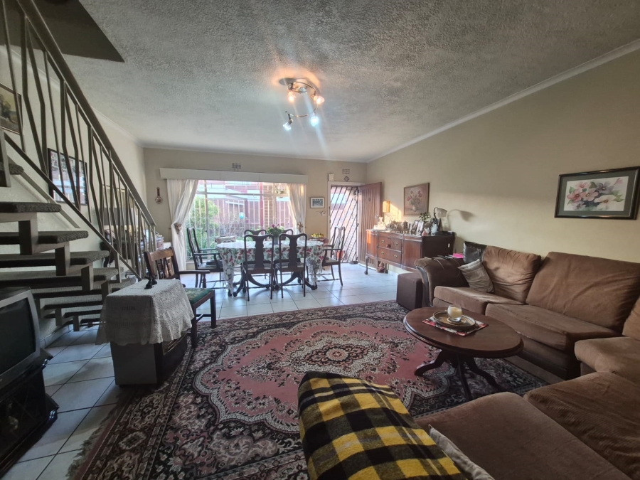 2 Bedroom Property for Sale in Beyers Park Gauteng