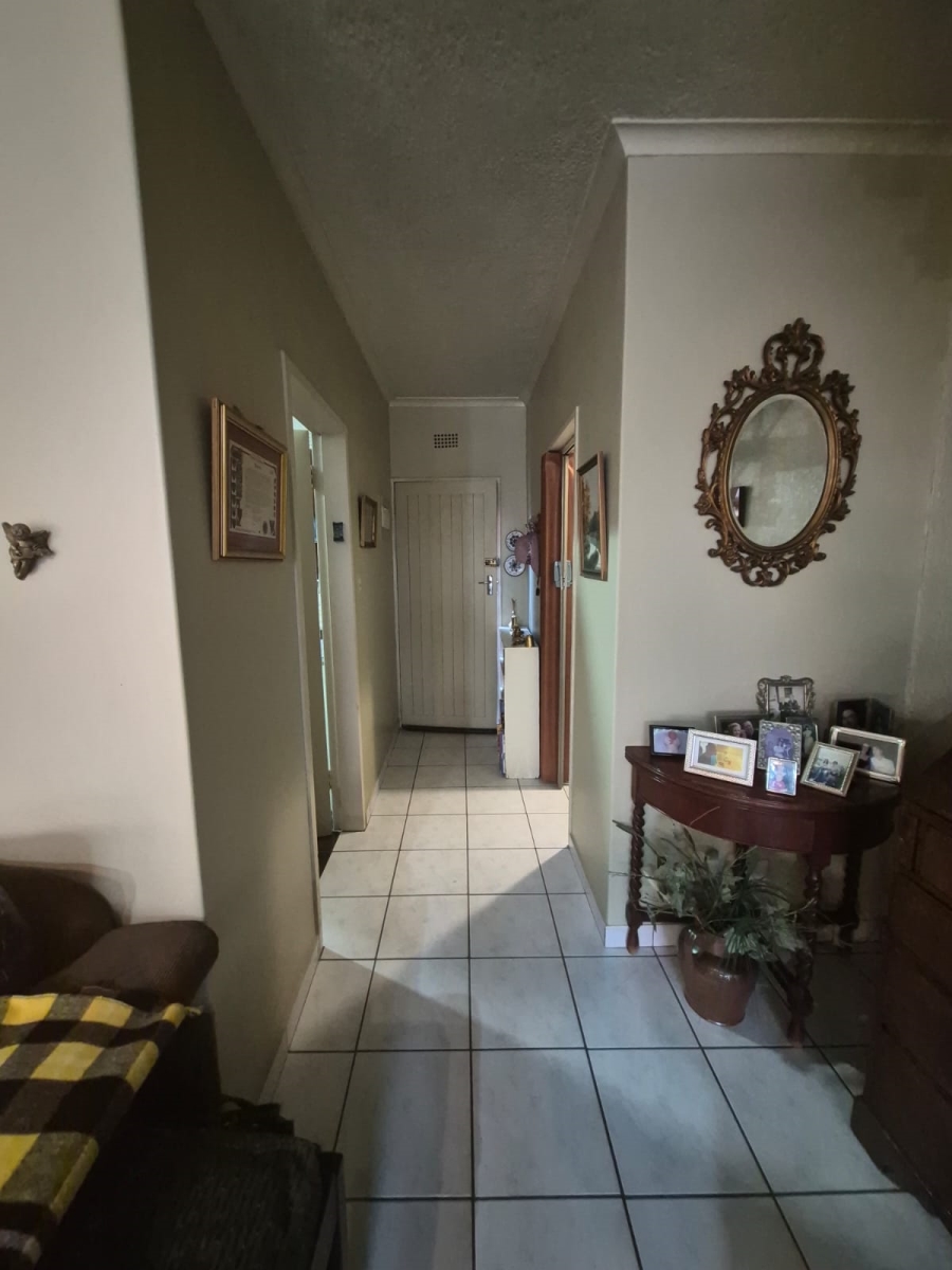 2 Bedroom Property for Sale in Beyers Park Gauteng