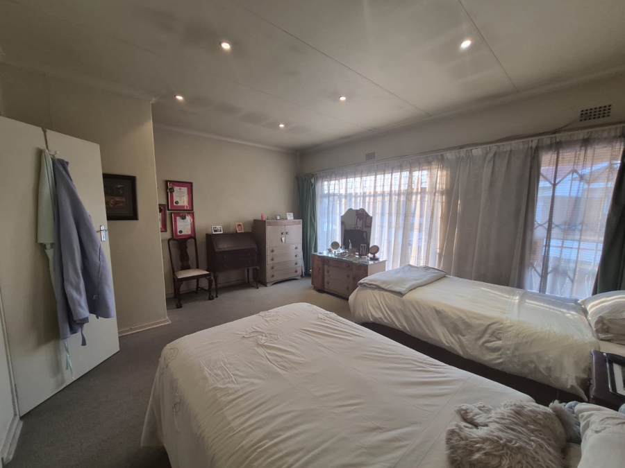 2 Bedroom Property for Sale in Beyers Park Gauteng