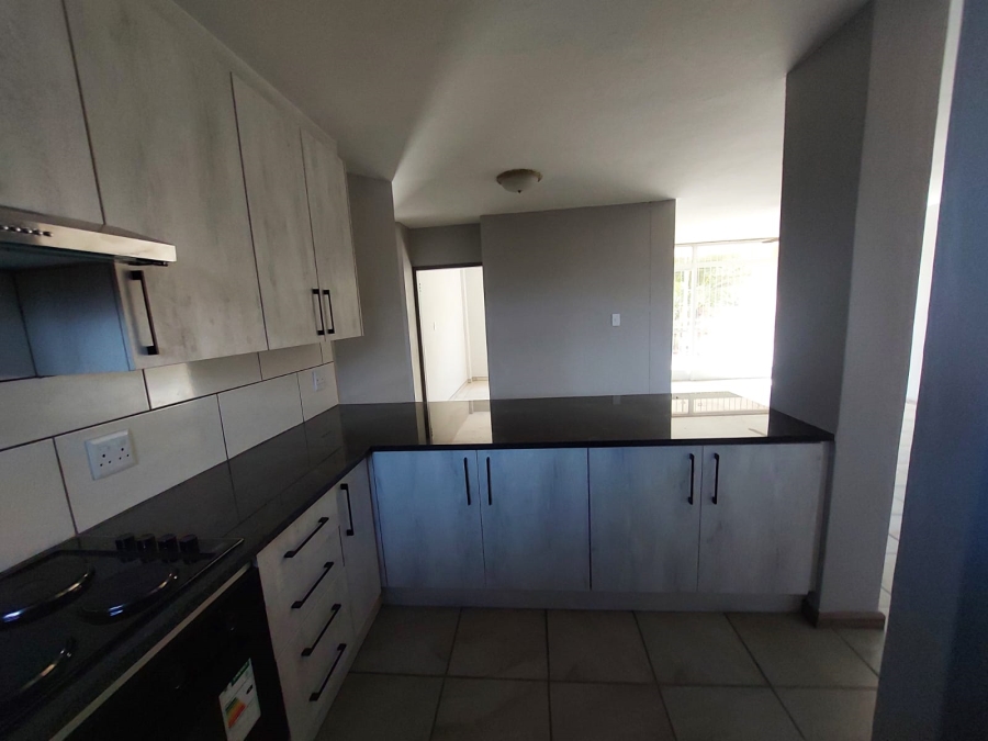 To Let 3 Bedroom Property for Rent in Sinoville Gauteng