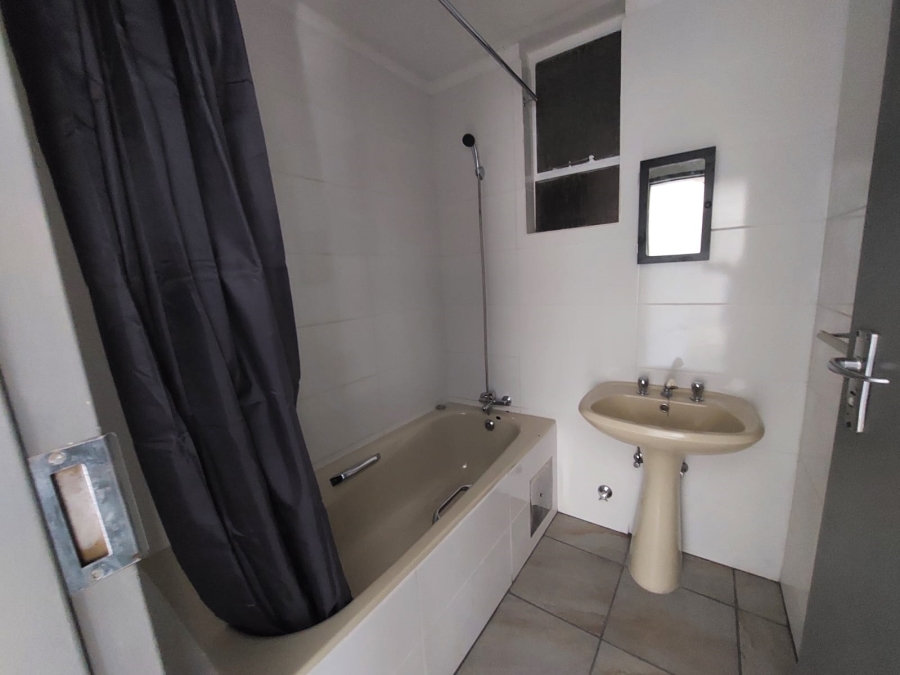 To Let 3 Bedroom Property for Rent in Sinoville Gauteng
