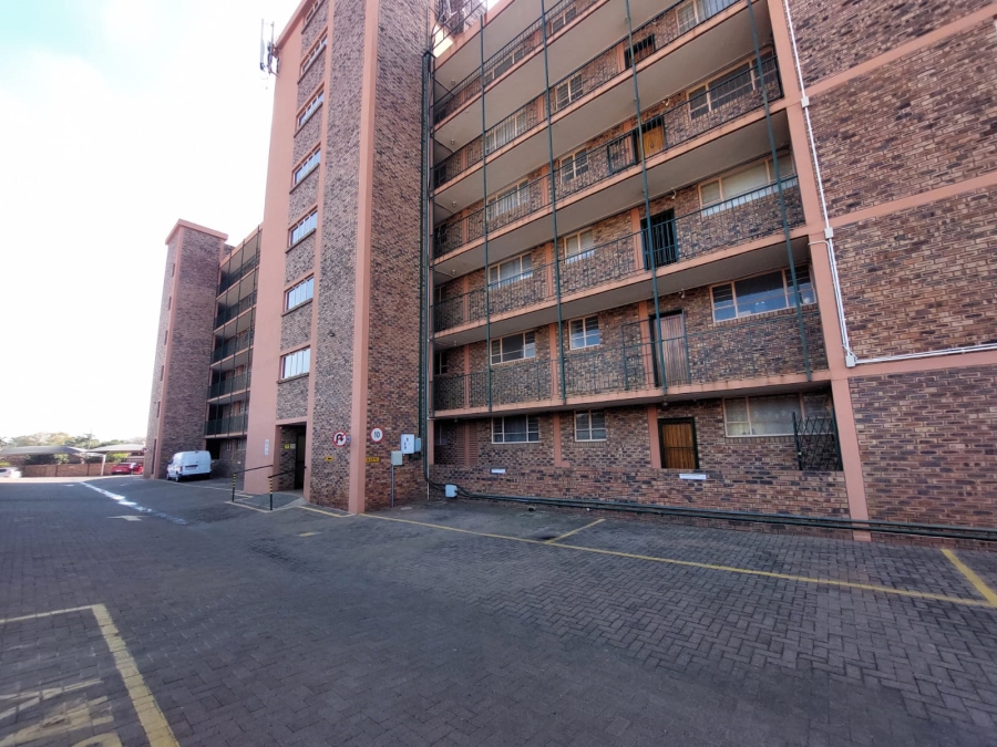 To Let 3 Bedroom Property for Rent in Sinoville Gauteng