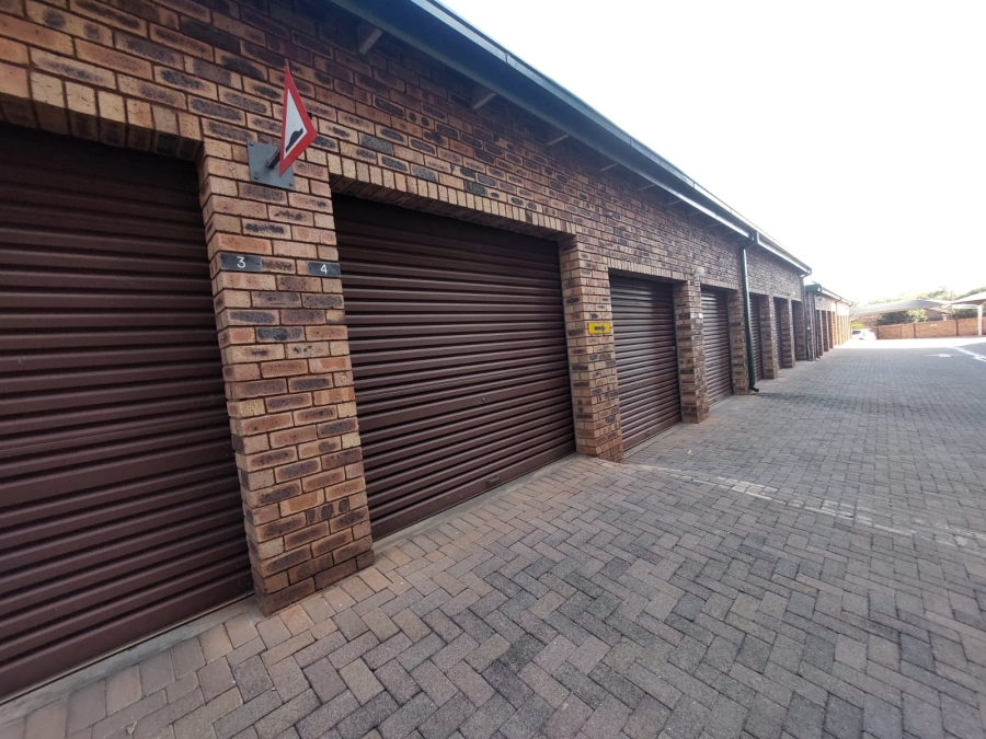 To Let 3 Bedroom Property for Rent in Sinoville Gauteng