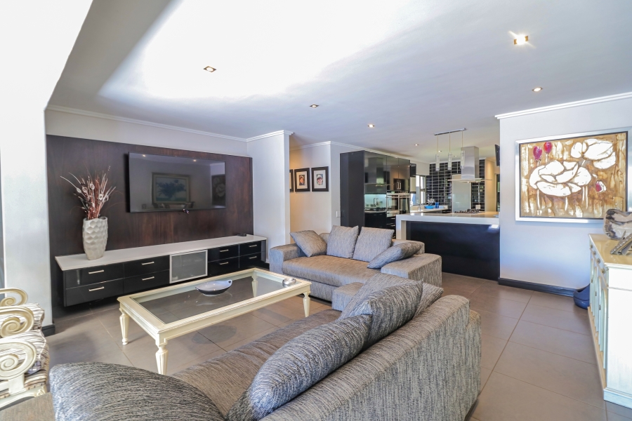 4 Bedroom Property for Sale in Bryanston Gauteng