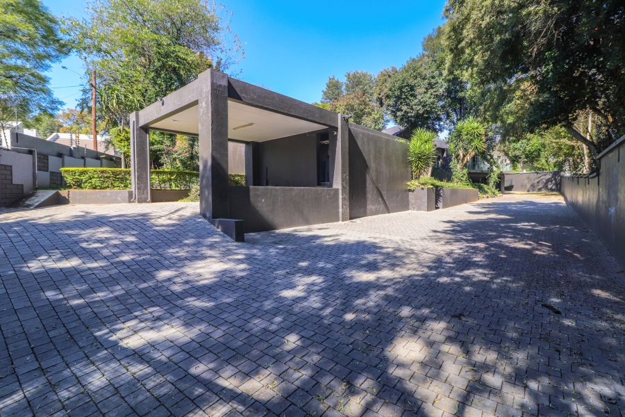 4 Bedroom Property for Sale in Bryanston Gauteng