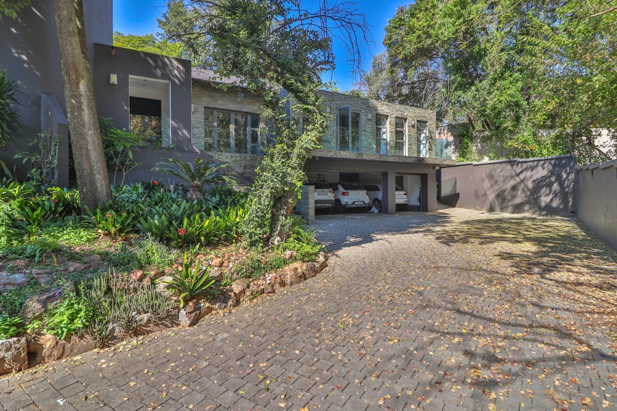 4 Bedroom Property for Sale in Bryanston Gauteng