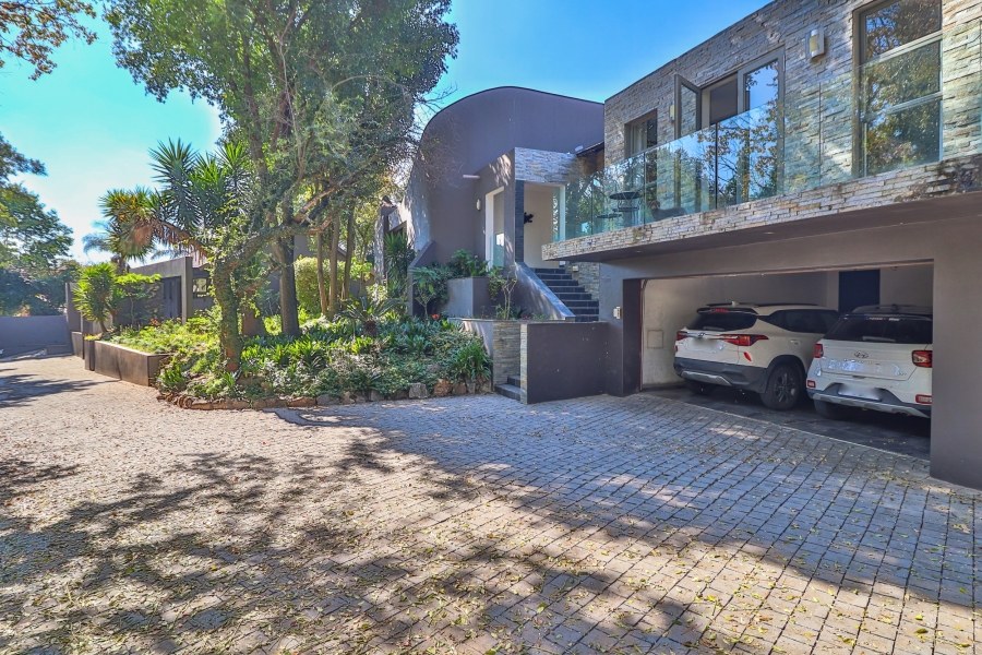 4 Bedroom Property for Sale in Bryanston Gauteng