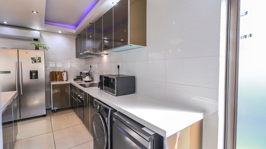 3 Bedroom Property for Sale in Maroeladal Gauteng