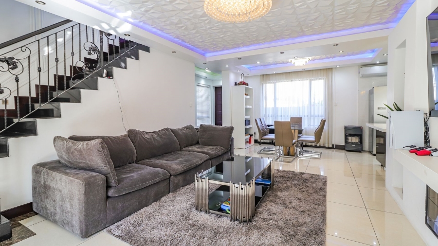 3 Bedroom Property for Sale in Maroeladal Gauteng