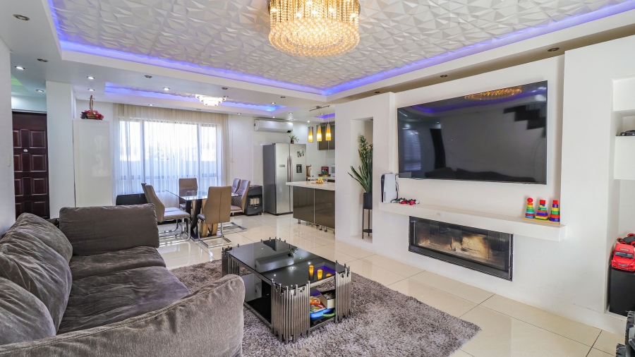 3 Bedroom Property for Sale in Maroeladal Gauteng