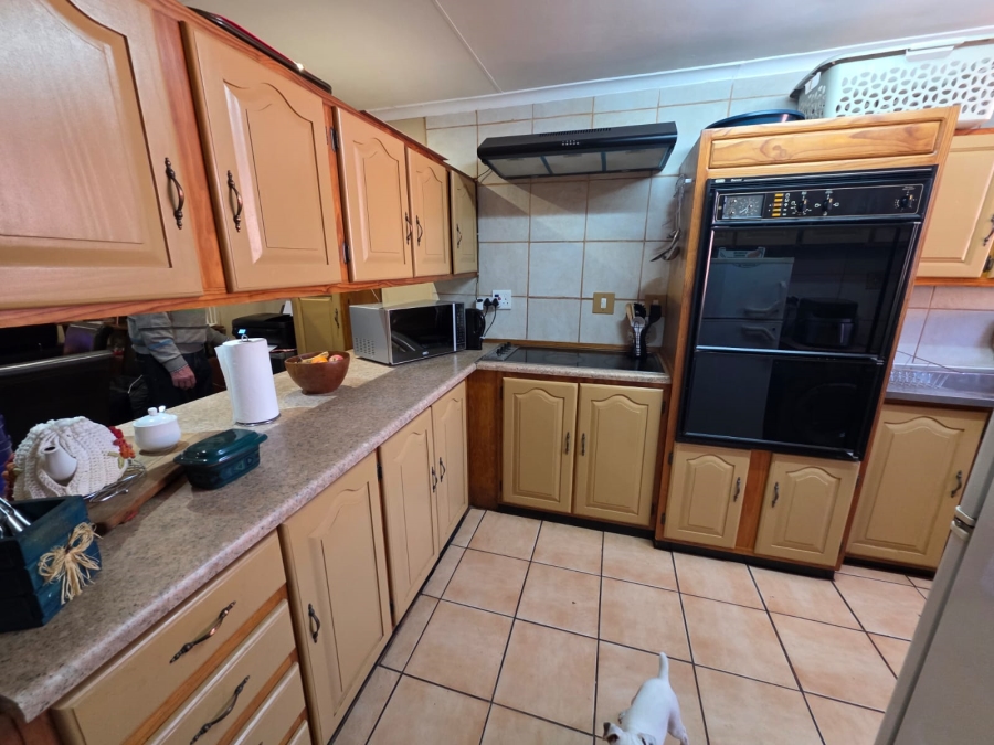 3 Bedroom Property for Sale in Vanderbijlpark SW 5 Gauteng