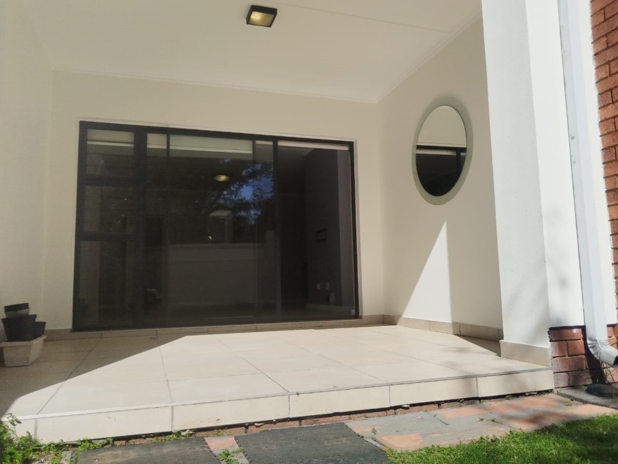 3 Bedroom Property for Sale in Greenstone Hill Gauteng