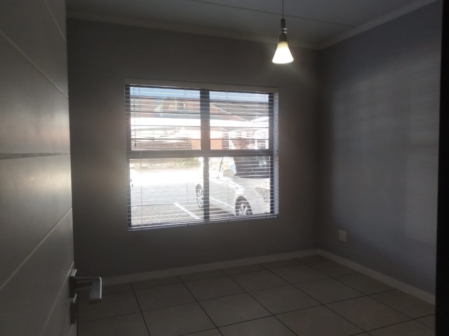 3 Bedroom Property for Sale in Greenstone Hill Gauteng