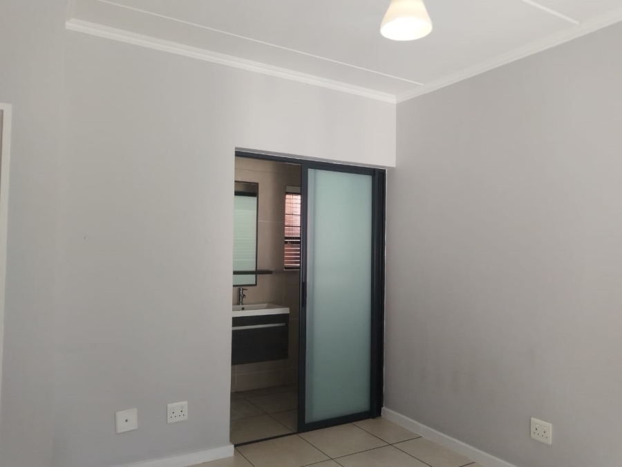 3 Bedroom Property for Sale in Greenstone Hill Gauteng