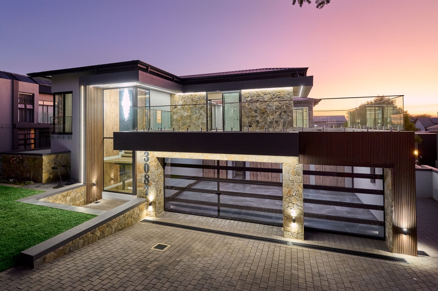 5 Bedroom Property for Sale in Waterfall Country Estate Gauteng
