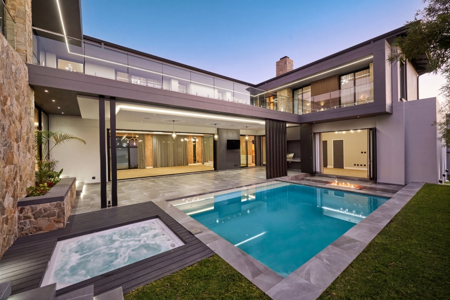 5 Bedroom Property for Sale in Waterfall Country Estate Gauteng
