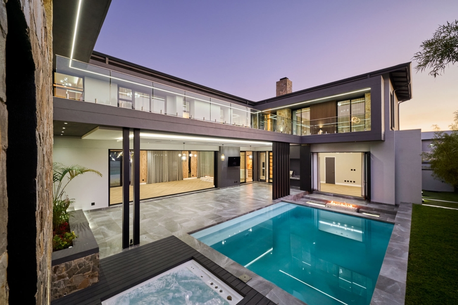 5 Bedroom Property for Sale in Waterfall Country Estate Gauteng