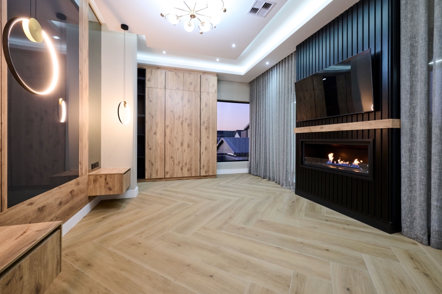 5 Bedroom Property for Sale in Waterfall Country Estate Gauteng
